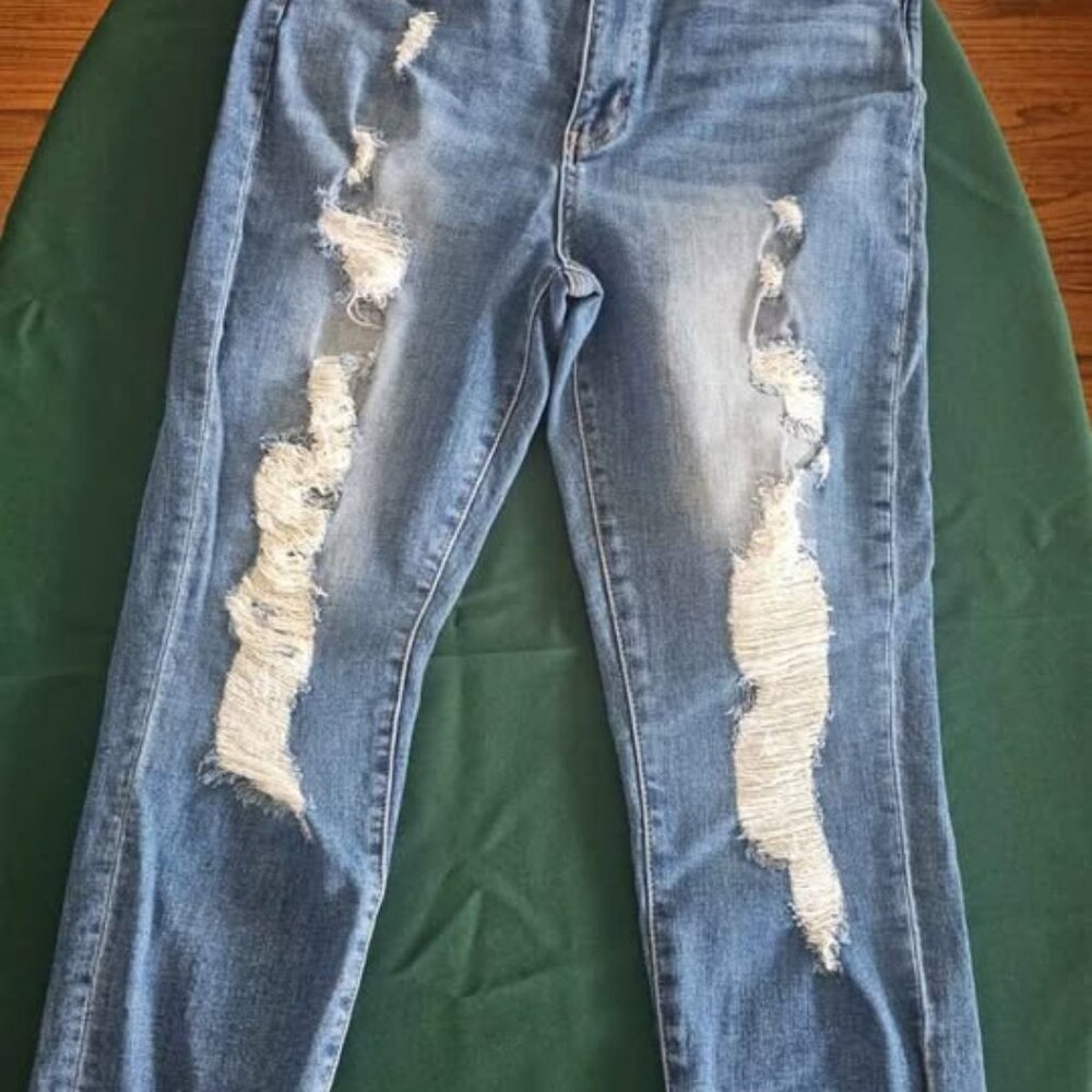 Risen Jeans Distressed Skinny Size 15